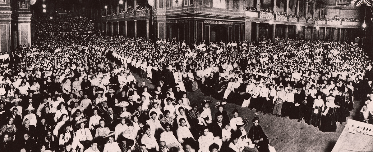 Ada Crossley's farewell concert at the Exhibition Building, Melbourne, 9 January 1904.