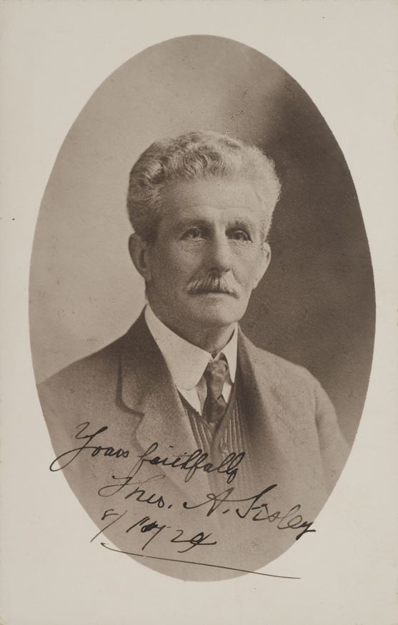A signed photograph of Thomas Sisley from 1924